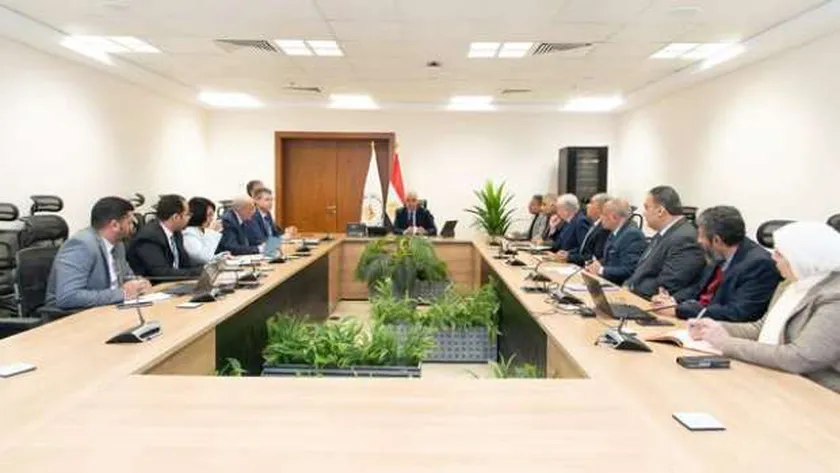 وزير الري يلتقى سفير دولة هولندا في القاهرة لتعزيز التعاون بين البلدين
| يلا شوت