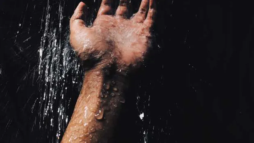 دار الإفتاء: يجوز الاكتفاء بالاغتسال عن الوضوء
                                     | يلا شوت