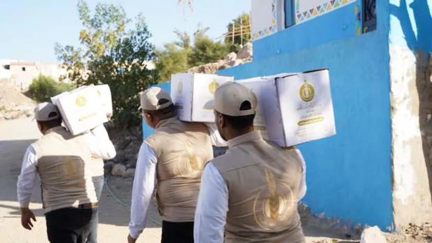 «بيت الزكاة» ينتهي من توزيع المواد الغذائية والبطاطين على المستحقين في أسوان
| يلا شوت