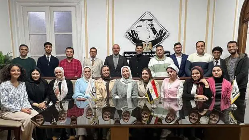 مركز بناء الكوادر بالتنسيقية ينظم برنامجا لطلاب «نموذج محاكاة الاتحاد الإفريقي»
| يلا شوت