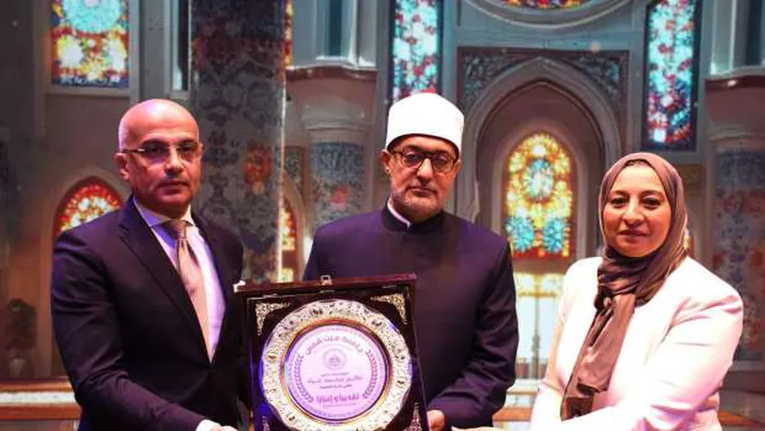 مفتي الجمهورية: التصدي للفكر المتشدد والمتطرف مسؤولية الجميع
| يلا شوت