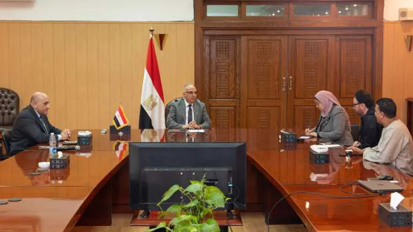 وزير الري يوجه بضرورة دراسة طلبات تغطية المجاري المائية قبل التنفيذ
| يلا شوت
