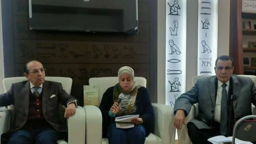 معرض الكتاب يناقش حركة النشر النقدي للنصوص بين المستعربين والمشارقة
| يلا شوت