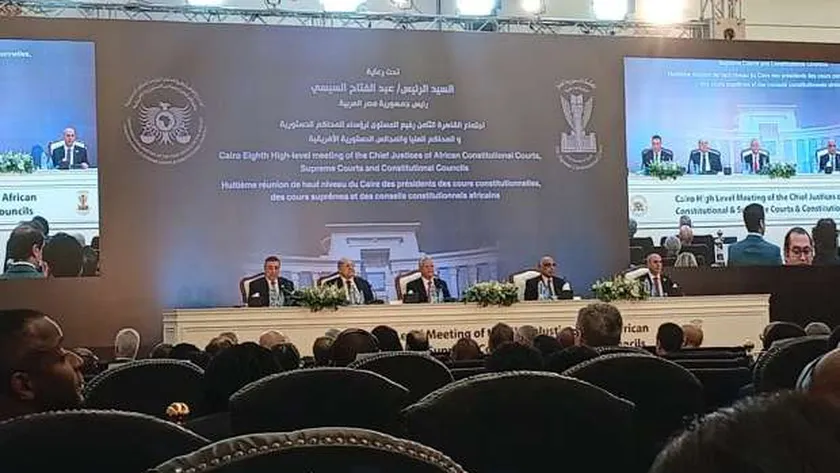 بدء اجتماع القاهرة الثامن لرؤساء المحاكم الدستورية رفيع المستوى
| يلا شوت