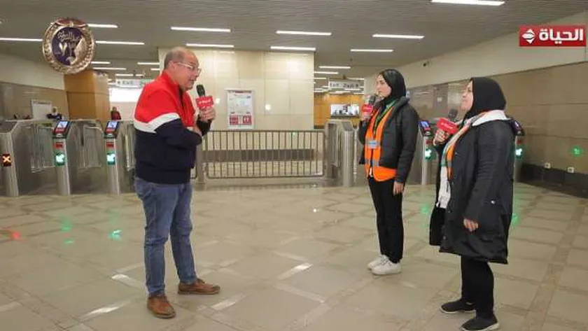 موظفة بـ«القطار السريع»: دورنا توجيه وخدمة العميل وتعليمه استخدام ماكينة التذاكر الآلية
| يلا شوت