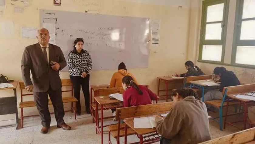 إعلان نتيجة الصفين الأول والثاني الإعدادي بالجيزة.. رابط مباشر
| يلا شوت