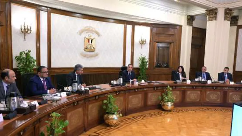 رئيس الوزراء يعقد اجتماعا لبحث سيناريوهات افتتاح المتحف المصري الكبير
| يلا شوت