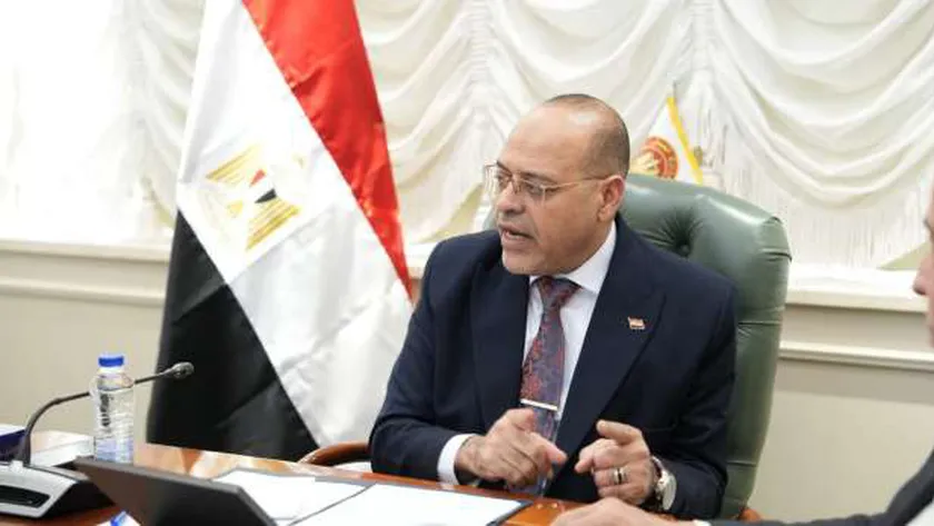 «العمل» تعلن موافقة «التنظيم والإدارة» على شغل 46 وظيفة قيادية في ديوان الوزارة
| يلا شوت