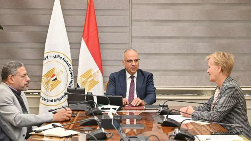 وزير الري يبحث مع سفيرة الاتحاد الأوروبى في مصر سُبل تعزيز الشراكة المائية
| يلا شوت