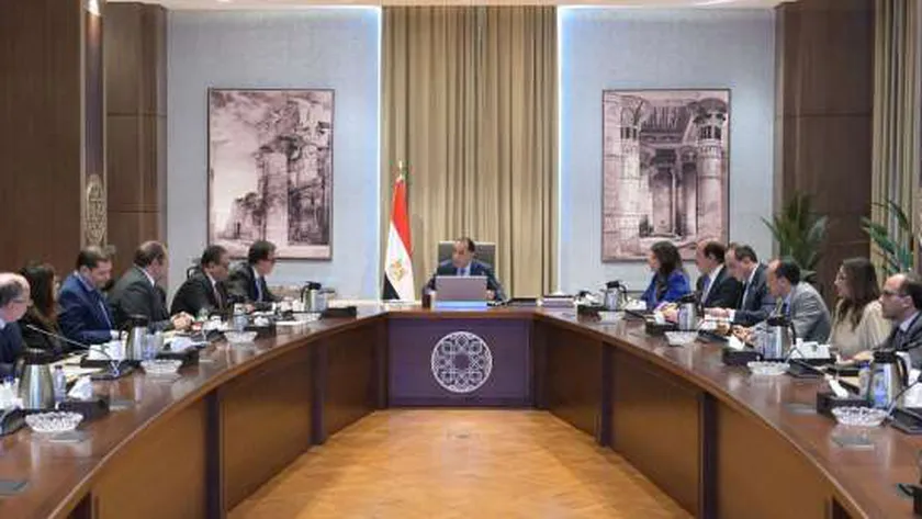 مدبولي: توجيهات رئاسية بسرعة تطبيق مراحل منظومة التأمين الصحي الشامل
| يلا شوت