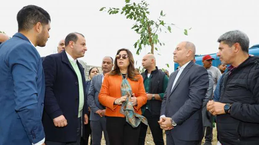 بدء انطلاق المرحلة الأولى من تشجير الطريق الدائري ضمن مبادرة 100 مليون شجرة
| يلا شوت