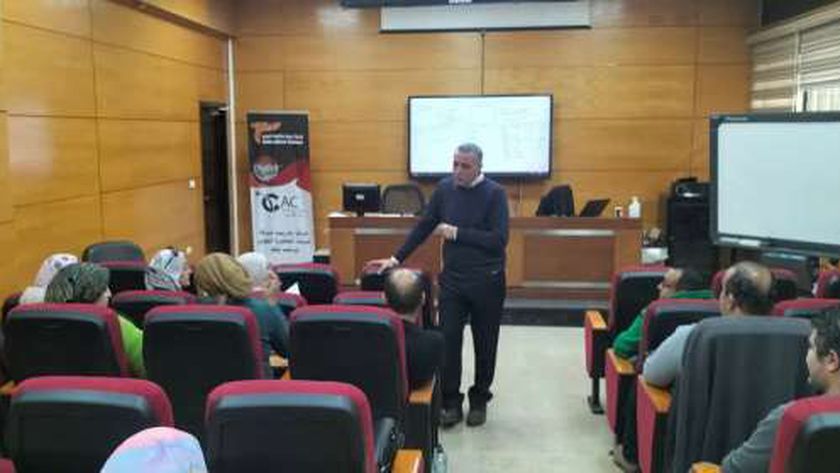 رئيس «القابضة للمطارات»: الاستثمار في العنصر البشري الطريق الأمثل لتحقيق التميز
| يلا شوت