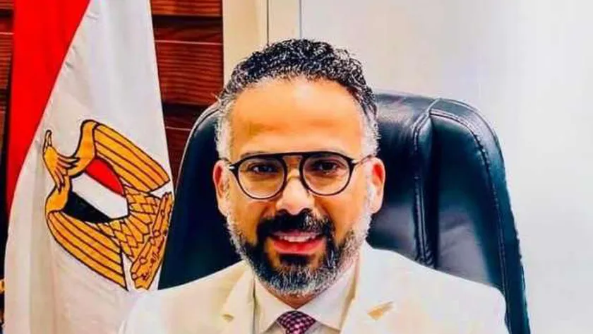أحمد قدح رئيسا لقسم الأمراض الجلدية بكلية طب بنات الأزهر بدمياط
| يلا شوت