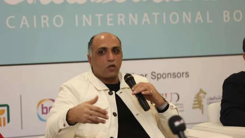 وائل السمري: رواية «لعنة الخواجة» تمثل حلقة مكتملة من الأحداث غير المملة
| يلا شوت