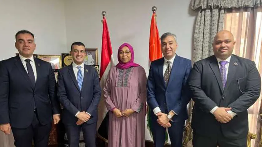 وفد «التنسيقية» يبحث مع سفيرة النيجر سبل التعاون الثنائي
| يلا شوت
