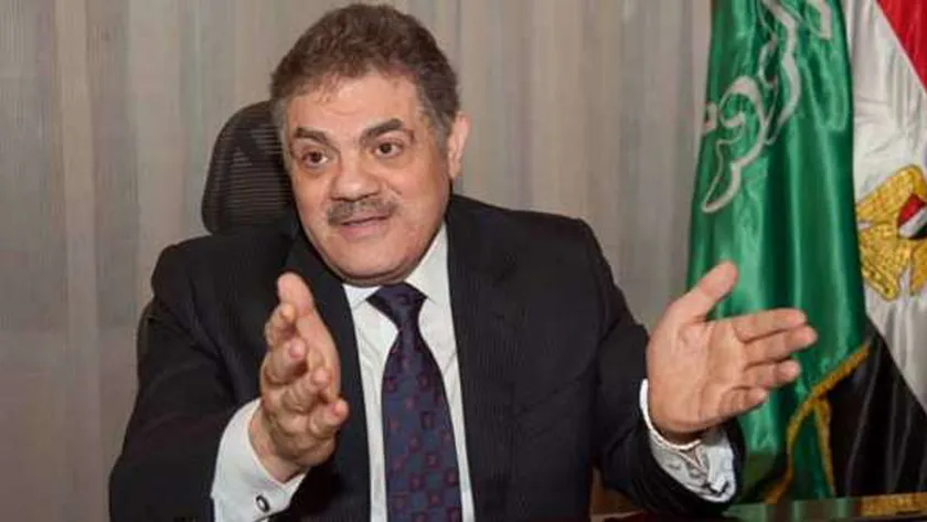 السيد البدوي يعلن تراجعه عن قراره بالانسحاب من المشهد الوفدي
| يلا شوت