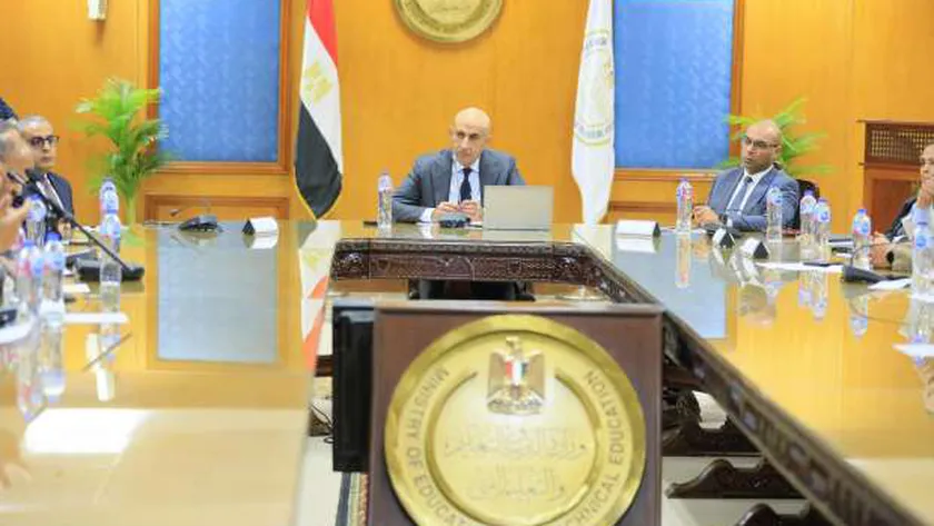 وزير التعليم يكشف أسباب مقترح نظام شهادة البكالوريا.. 7 مواد في عامين
| يلا شوت