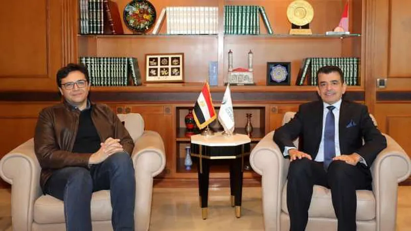 وزير الثقافة يناقش مع مدير عام الإيسيسكو دعم الإبداع والابتكار
| يلا شوت