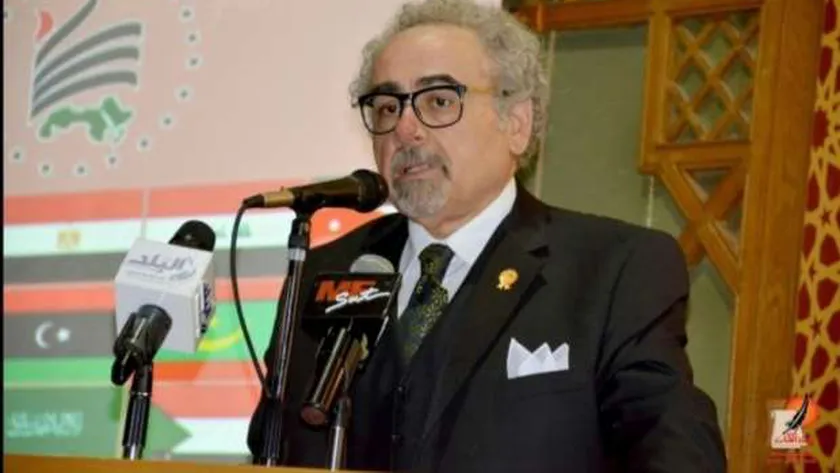 اتحاد الكتاب العرب يدعم موقف مصر الرافض للمساس بالحقوق الفلسطينية
| يلا شوت