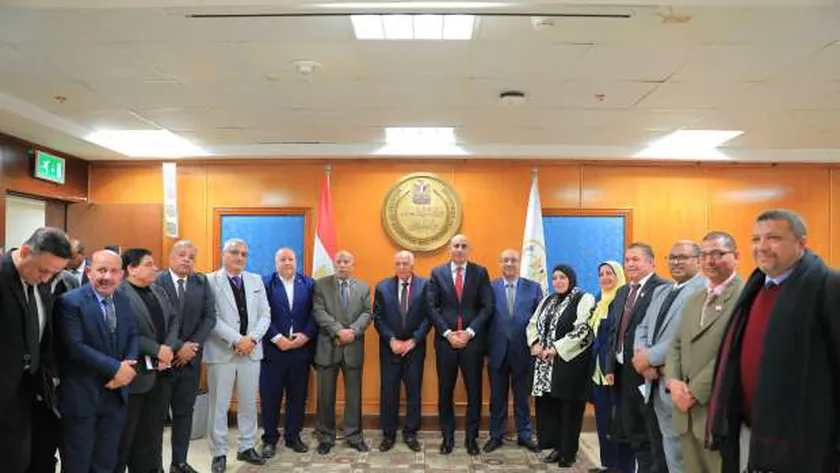 وزير التعليم يناقش مع نقابة المعلمين تفاصيل نظام البكالوريا ورؤيته وأهدافه
| يلا شوت