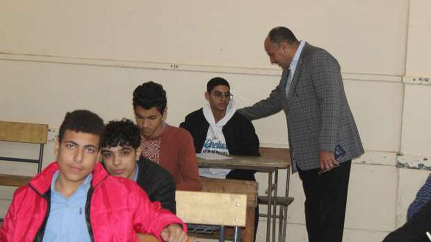 س و ج.. التفاصيل الكاملة لمواعيد وطرق تسجيل استمارات الثانوية العامة 2
| يلا شوت