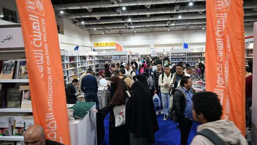 جناح قصور الثقافة يشهد إقبالا كبيرا في أول أيام معرض الكتاب
| يلا شوت