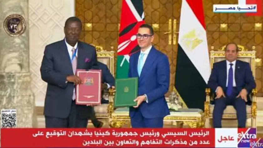 الرئيس السيسي يشهد توقيع مذكرات تعاون مع كينيا في الاتصالات والحوكمة والفضاء
| يلا شوت