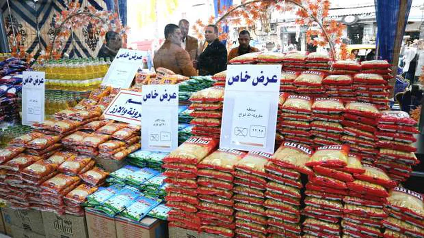 انخفاض أسعار القمح والدقيق والزيوت والفول.. الحكومة تتحرك لضبط الأسعار قبل رمضان
| يلا شوت