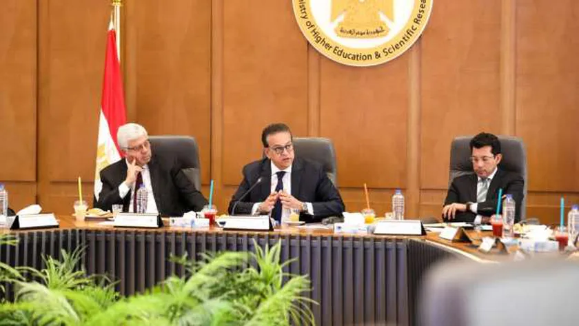 وزير الصحة: دعم مشروع الجينوم المصري ببيانات 100 مليون صحة
| يلا شوت