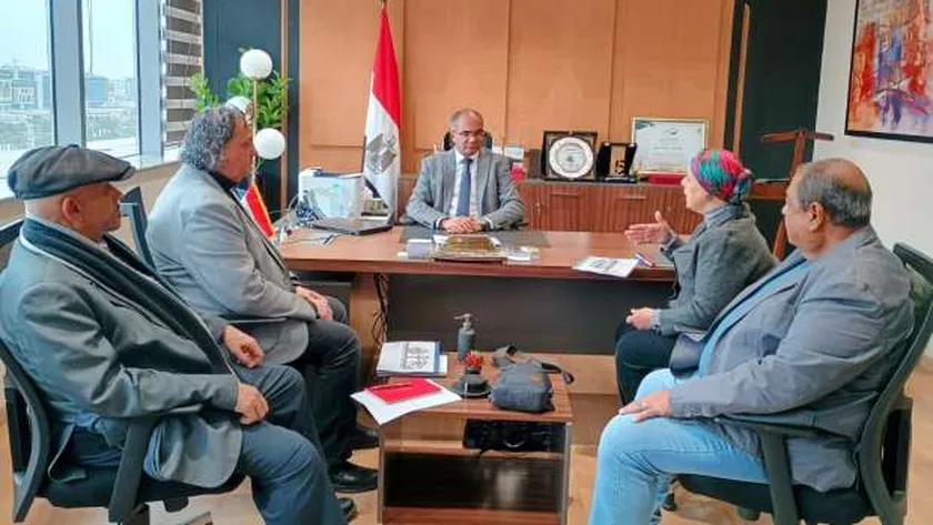 «الإسكان» توجه بتشكيل لجنة توجيهية عليا لمتابعة أنشطة برنامج إدارة مياه دلتا النيل
| يلا شوت