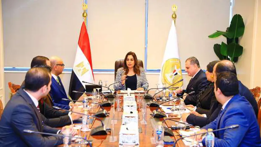 وزيرة التنمية المحلية تشدد على ضرورة التواصل مع القطاعات الإدارية بالمحافظات
| يلا شوت