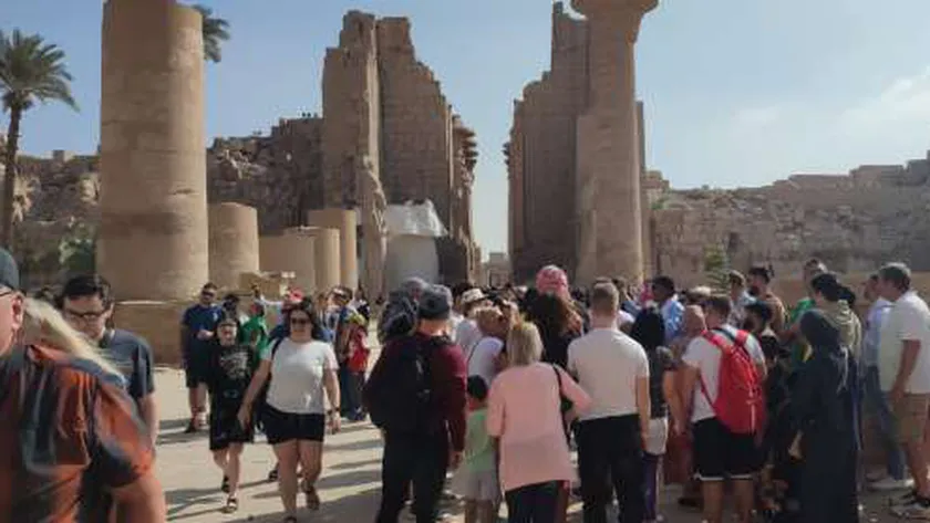 «المنشآت الفندقية»: دخول السياح للأقصر وأسوان بالتأشيرة الاضطرارية مجانا
| يلا شوت