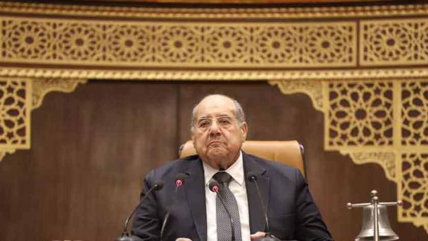 مجلس الشيوخ يناقش ملف تشغيل المصانع المتعثرة
| يلا شوت