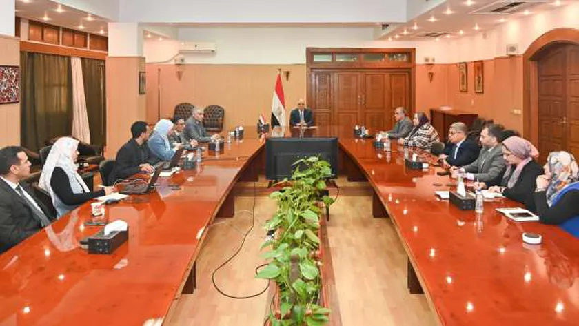 وزير الري يوجه بحصر الآبار الجوفية ومراقبة كميات ونوعية المياه المنتجة
| يلا شوت