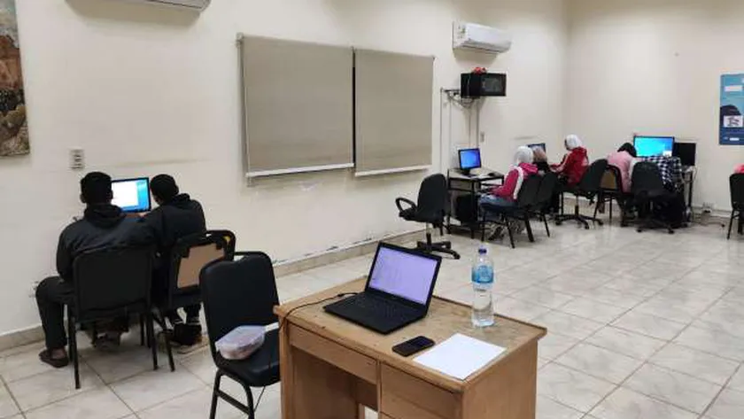 قصور الثقافة تطلق أولى فعاليات دورة تكنولوجيا المعلومات بحي الأسمرات
| يلا شوت