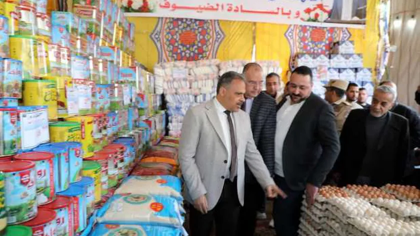 متحدث «الزراعة»: تجهيز 17 شادرا لتوفير احتياجات المواطنين خلال رمضان
| يلا شوت